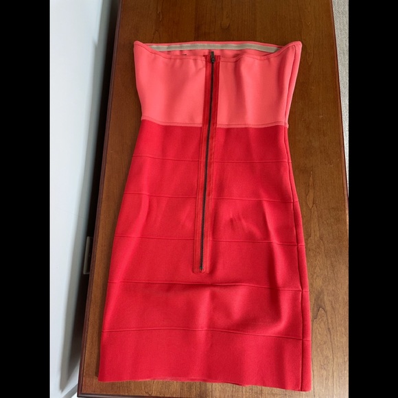 BCBG strapless bandage dress. - Picture 2 of 5